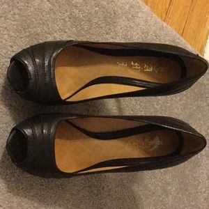 L.A.M.B shoes- black leather high heel - BRAND NEW